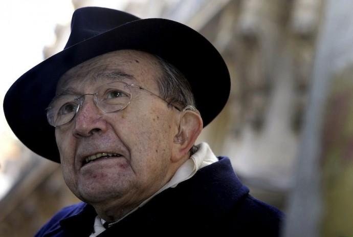 Addio a Giulio Andreotti. Una vita di luci ed ombre