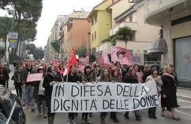 Le donne voltano le spalle alla Regione Abruzzo
