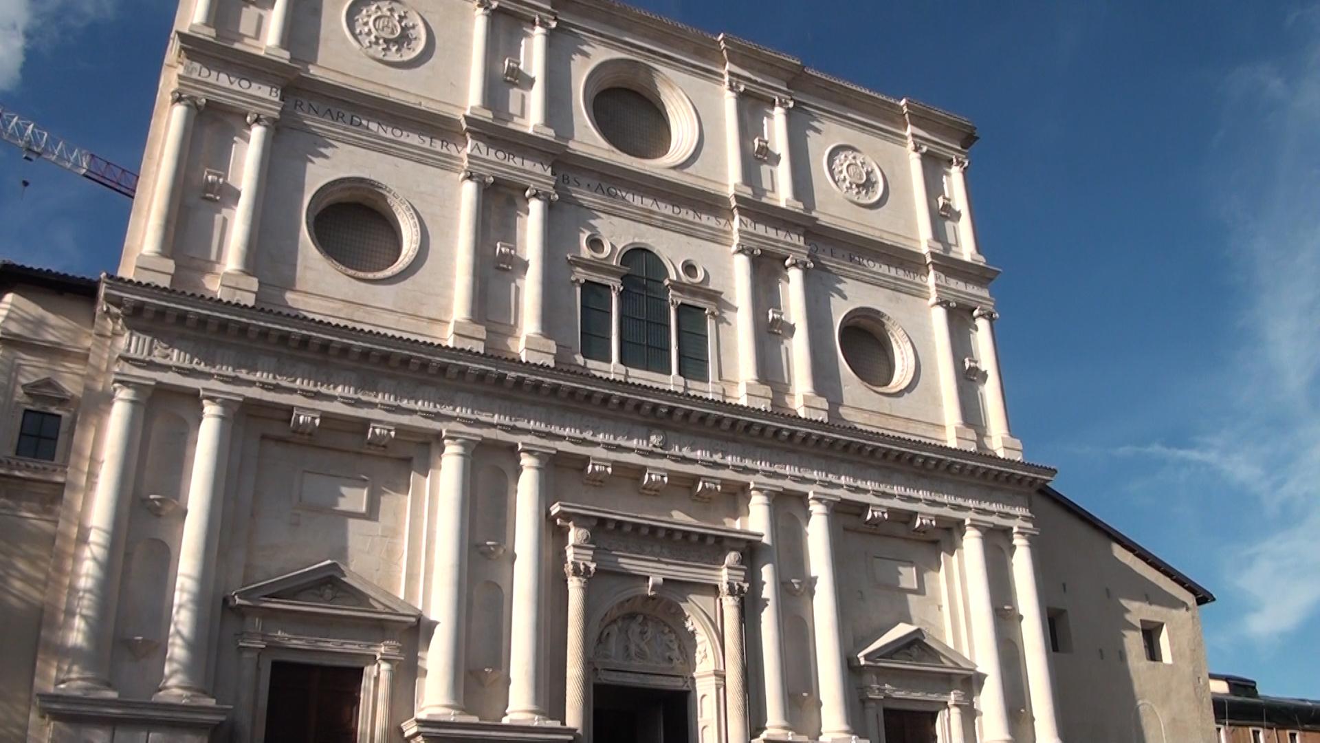 San Bernardino riabbraccia gli aquilani