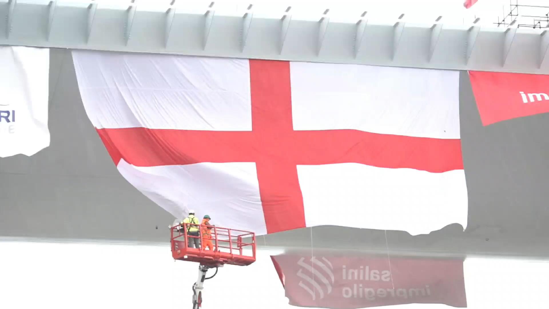 Genova. Issata ultima trave nuovo ponte 